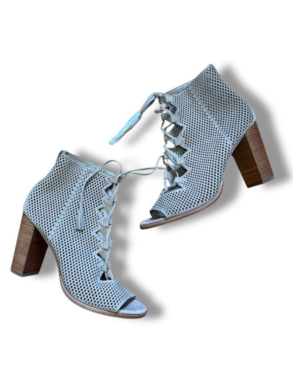 NWOB Frye Taupe Tan Perforated Ghillie Corset Lace Up Booties Size 8M - Picture 2 of 10